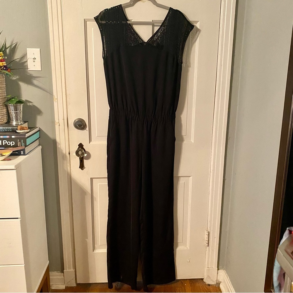 Women’s jumpsuit with lace top and pockets